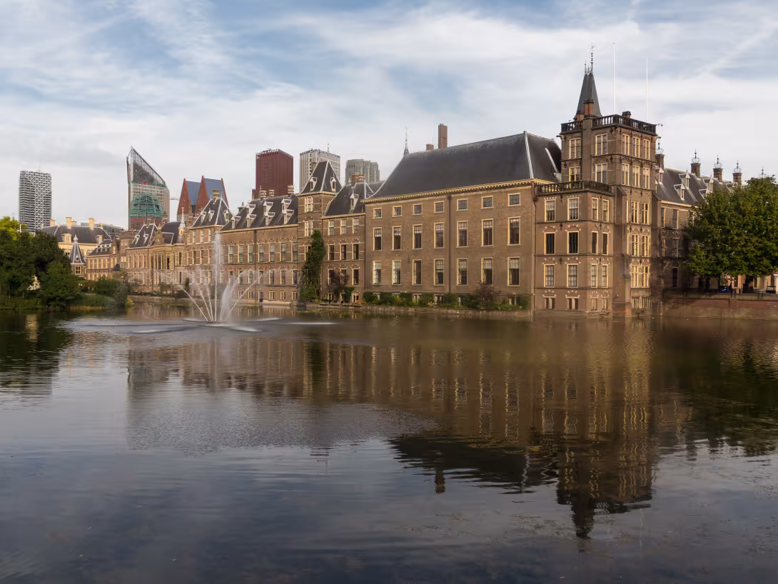 The Hague Cultural & Coastal Guide: Mauritshuis, Binnenhof & Scheveningen Beach