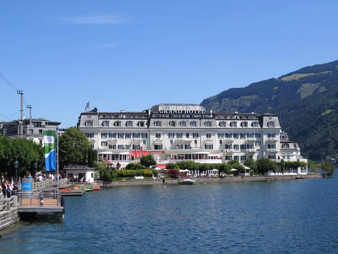 Zell am See & Zeller See Circuit: Lake Promenade, Schmittenhöhe & Pinzgau Gastronomy